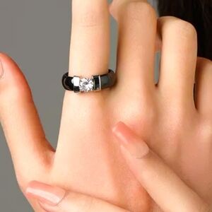 NEW‎ 1 Carat Solitaire Diamond Black & Silver Ceramic Band Ring